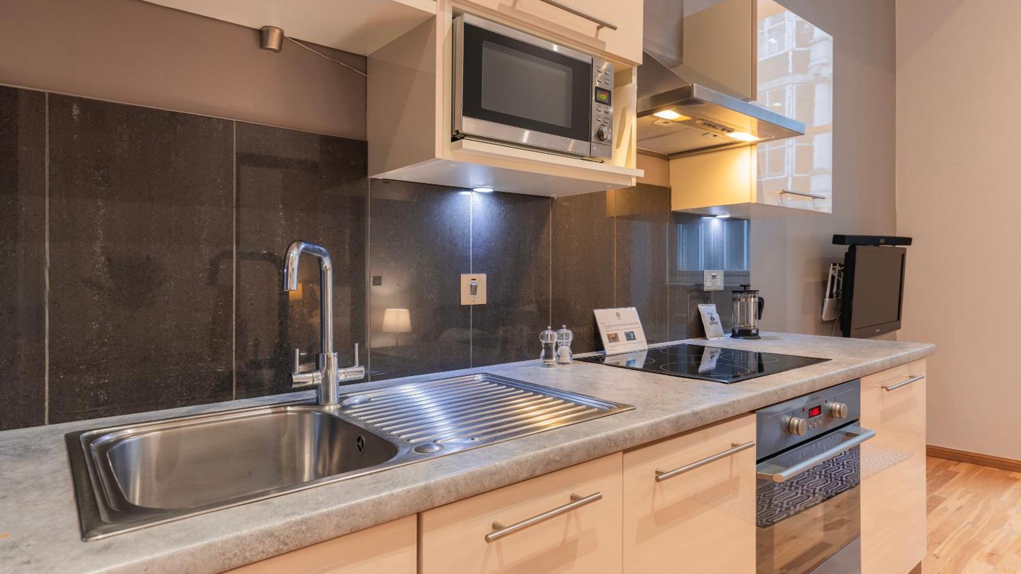 Cannon Street Serviced Apartments By Lovelystay London Eksteriør billede
