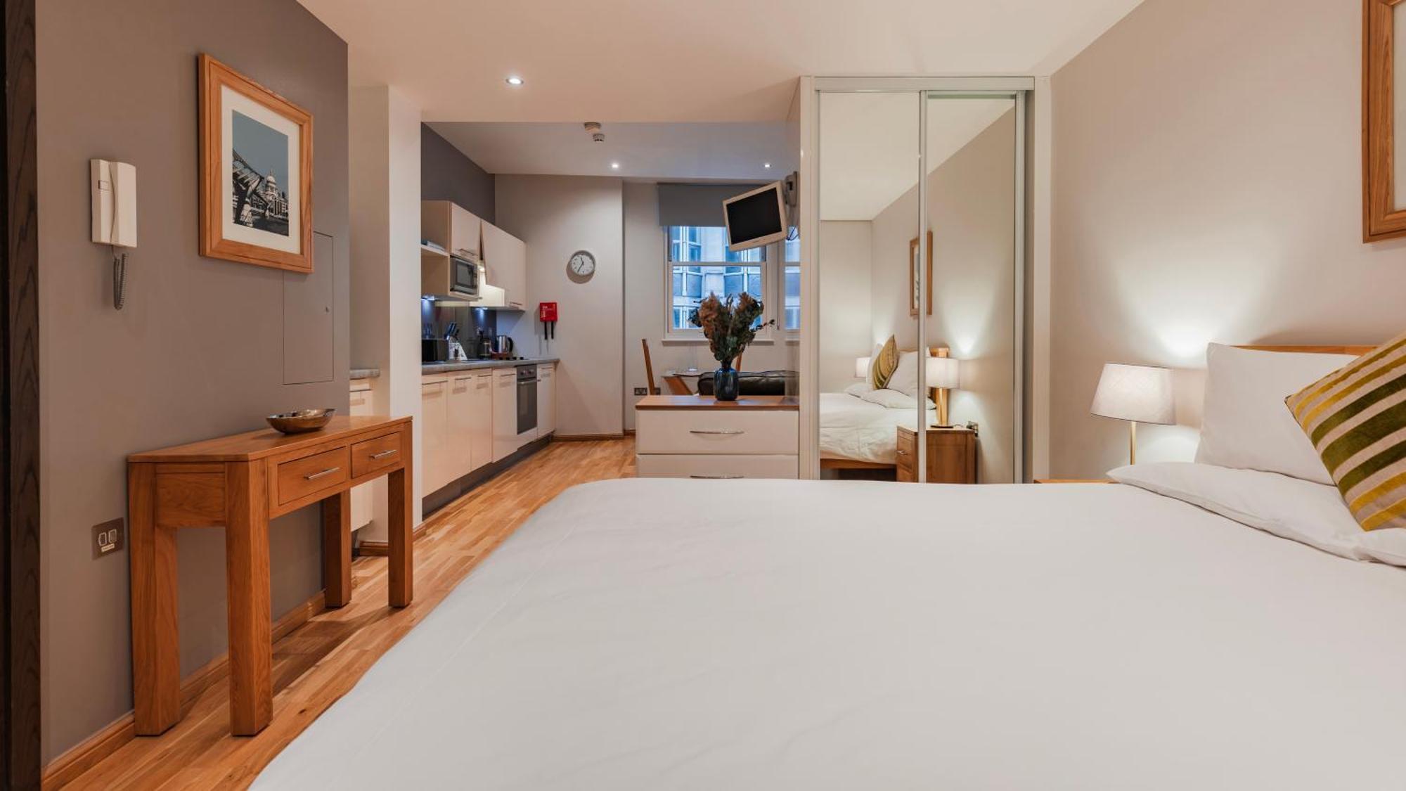 Cannon Street Serviced Apartments By Lovelystay London Eksteriør billede